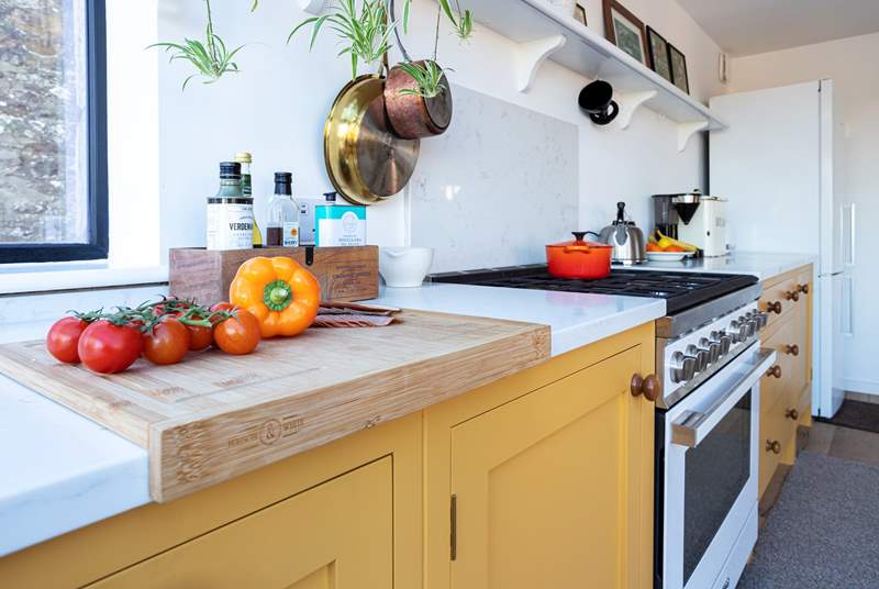 Whip up a feast in this gorgeous kitchen 
