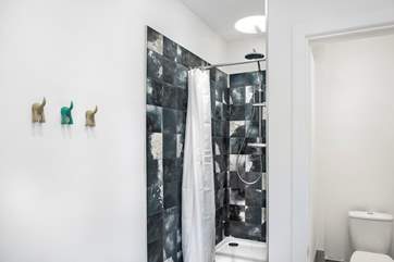 The pool area has a separate shower-room so you can rinse off before and after you have had your dip