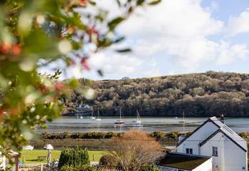 The village sits on the banks of the River Fowey and looks across to ancient woodland.