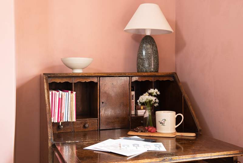 And a sweet bureau should you need to catch up on some work or jot down your holiday memories