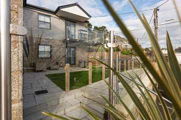 Polvellan Heights is on the first floor, up a series of 20 steps.