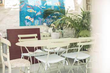 The wonderful greenery creates a lovely atmosphere.