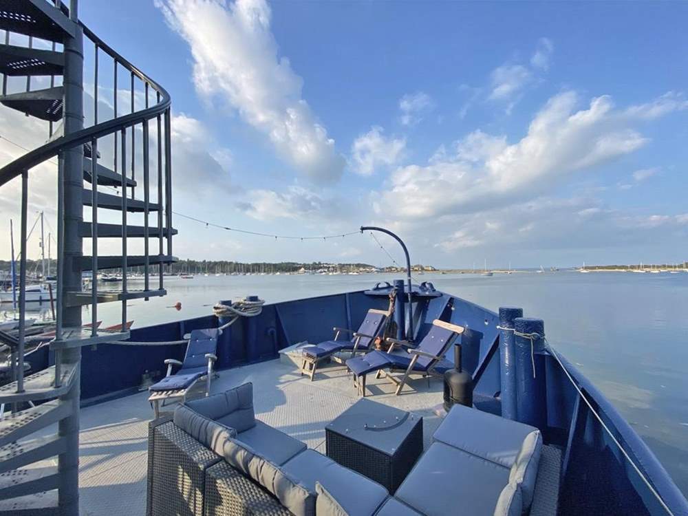 Stunning views from the bow across Bembridge harbour at high tide.