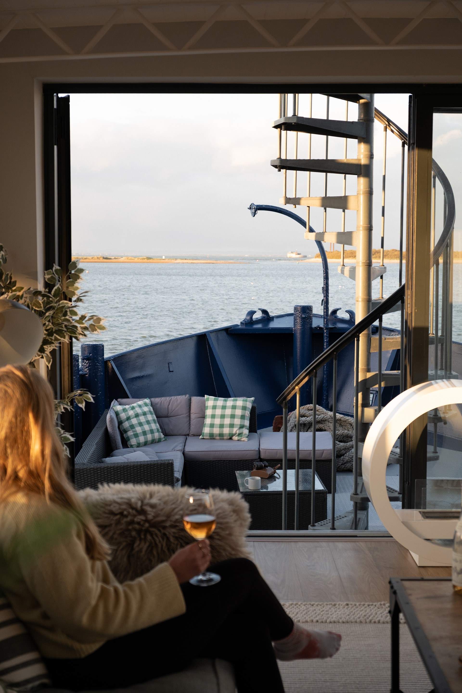 Enjoy your favourite tipple, soaking up the views of the ever-changing harbour.