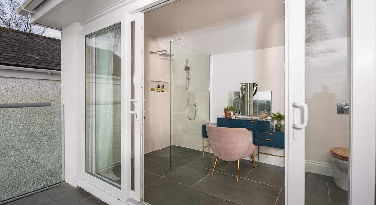 From the shower-room you can step out to your private terrace.