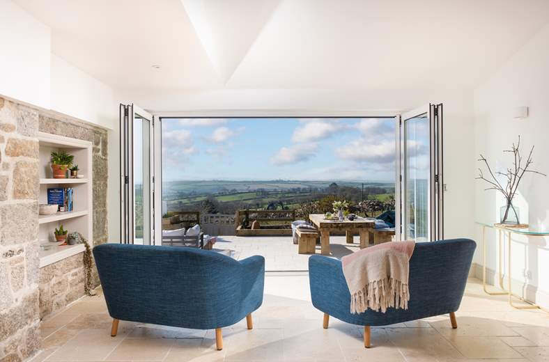 Six Bedroom Holiday Cottages | Luxury 6 Bed Self Catering Cottages