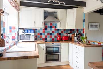 Guests can chat with the chef in the sociable kitchen/dining area.