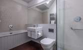 The en suite bathroom. - Thumbnail Image