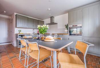 Space for the chef to rustle up feasts in this lovely kitchen.