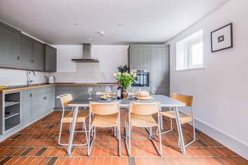 This lovely kitchen is a dream to cook up your favourite meals.