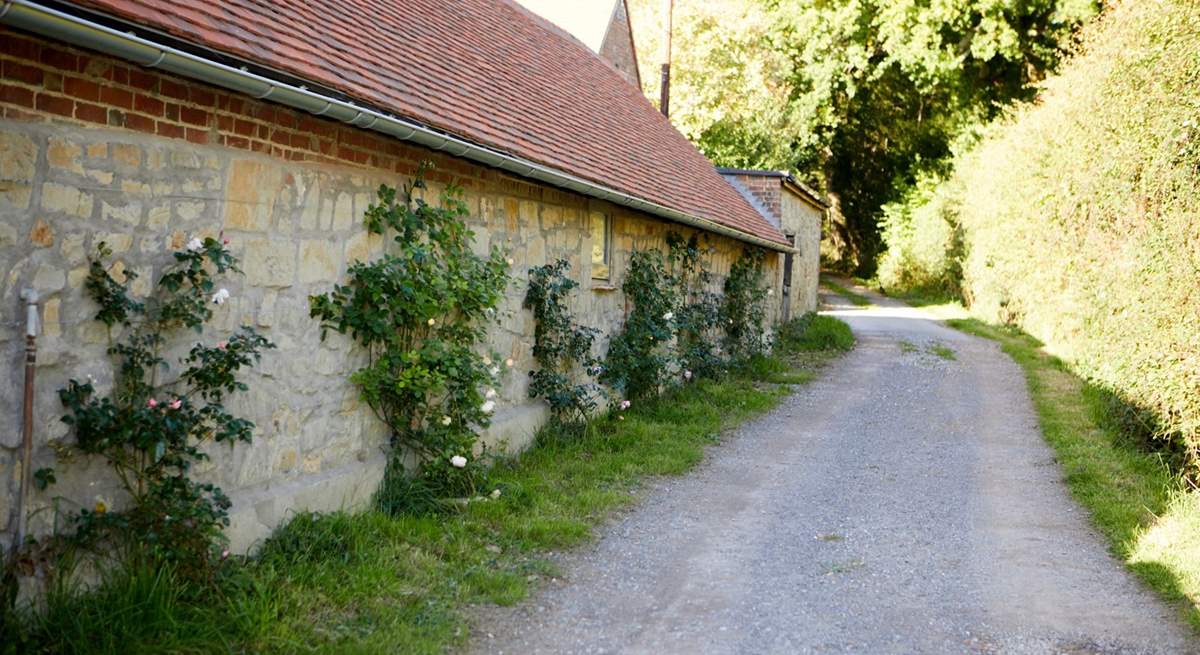 The private drive leading down towards South Barn.