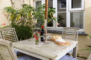 Enjoy al fresco dining, conveniently just outside your front door.