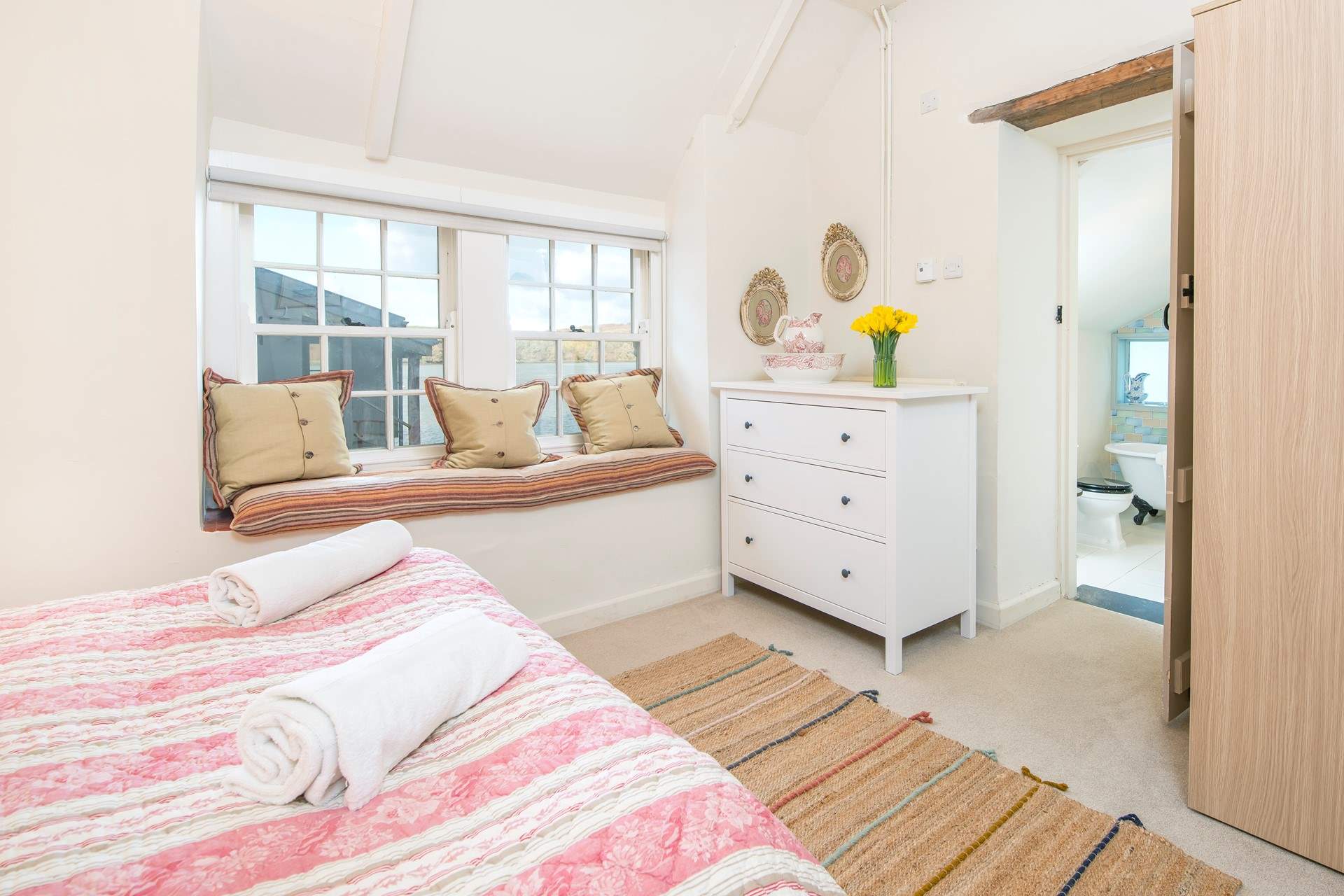 Leeward Cottage, Holiday Cottage In Pembroke | Sir Benfro