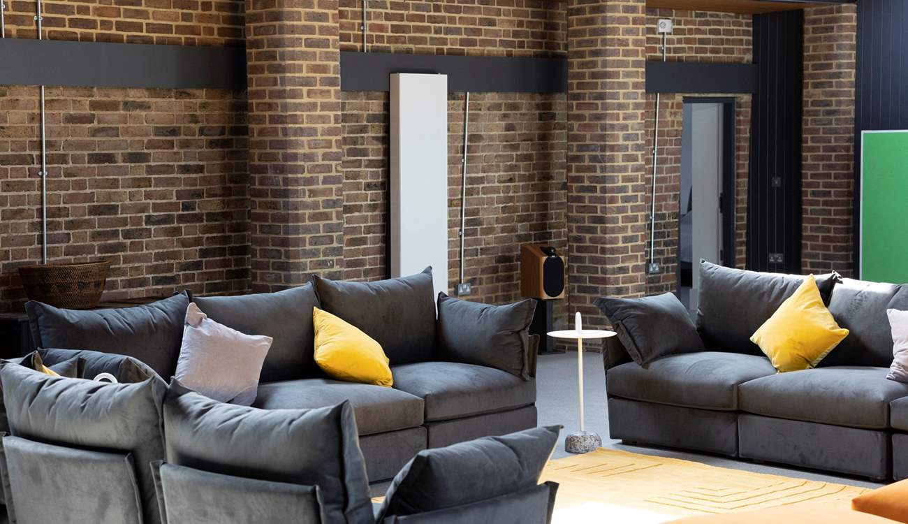 Lots of seating for everyone.