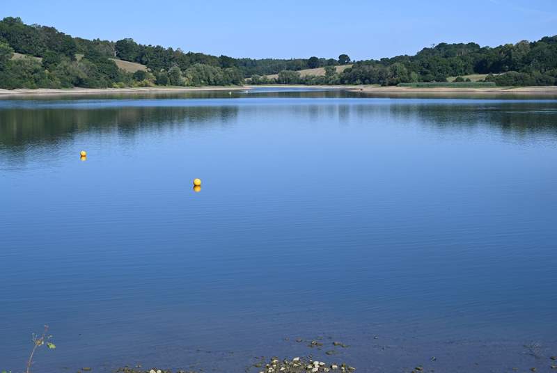 Ardingly Reservoir is only a few miles away.