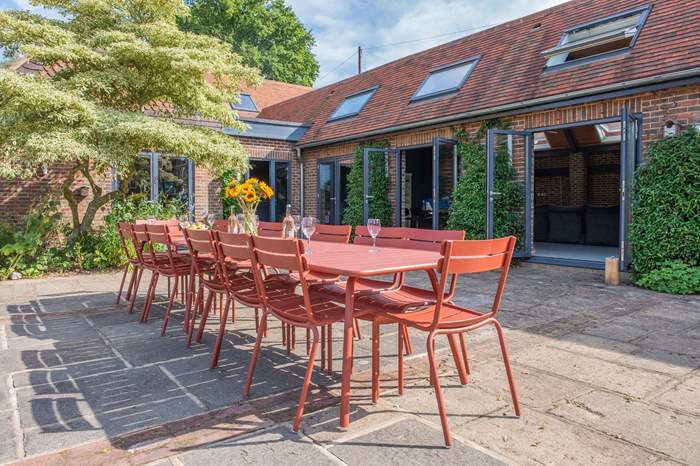 Pickeridge Barn is a 6 bedroom, dog friendly self catering home near Haywards Heath.
