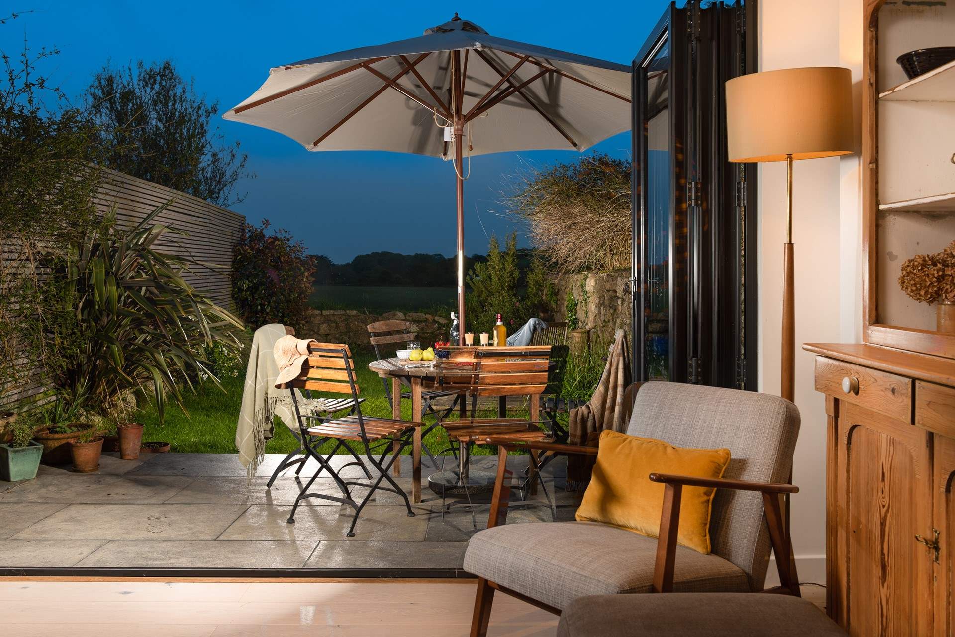 Balmy Cornish evenings, the perfect way to holiday.