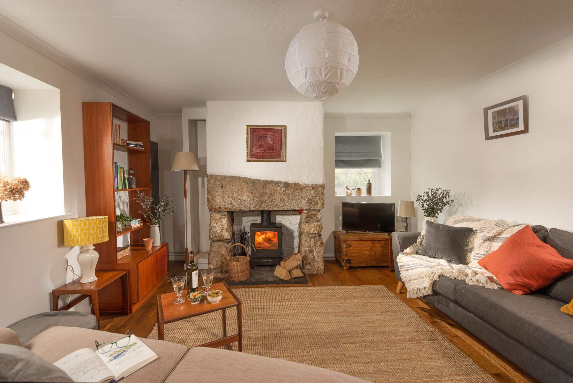 Gorgeous features marry seamlessly with stylish furnishings here.