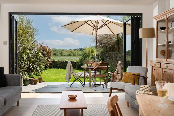Bythmoy,Sleeps 6 + cot, 2.3 miles N of Penzance