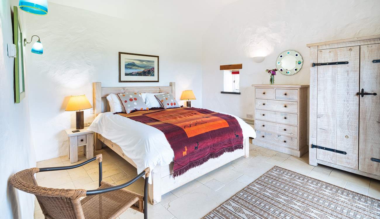 Spacious bedroom 4 with splendid sea views and access to the patio,.