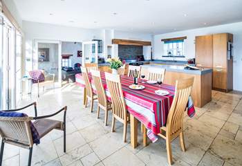 Stylish open plan kitchen and dining area. Perfect for get togethers. 