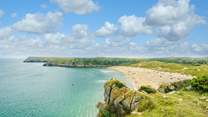 Breathtaking Barafundle Bay.