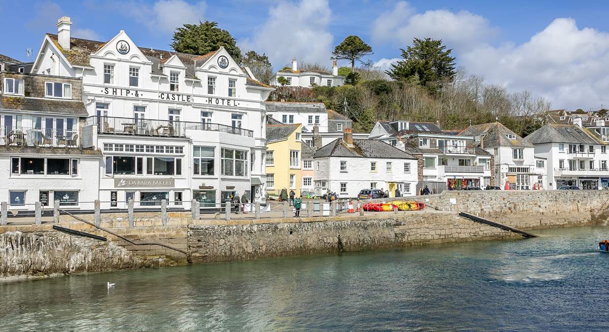 Hire a kayak from the harbour and explore the Percuil river.