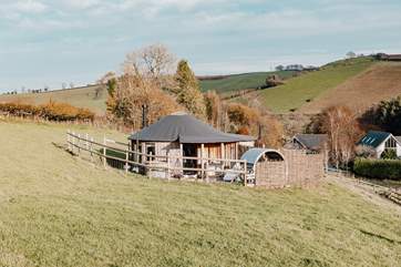 Welcome to the utterly gorgeous Brownscombe Roundhouse.