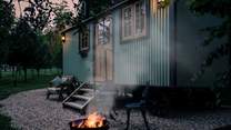Cosy up around the fire-pit and toast marshmallows under the stars. 