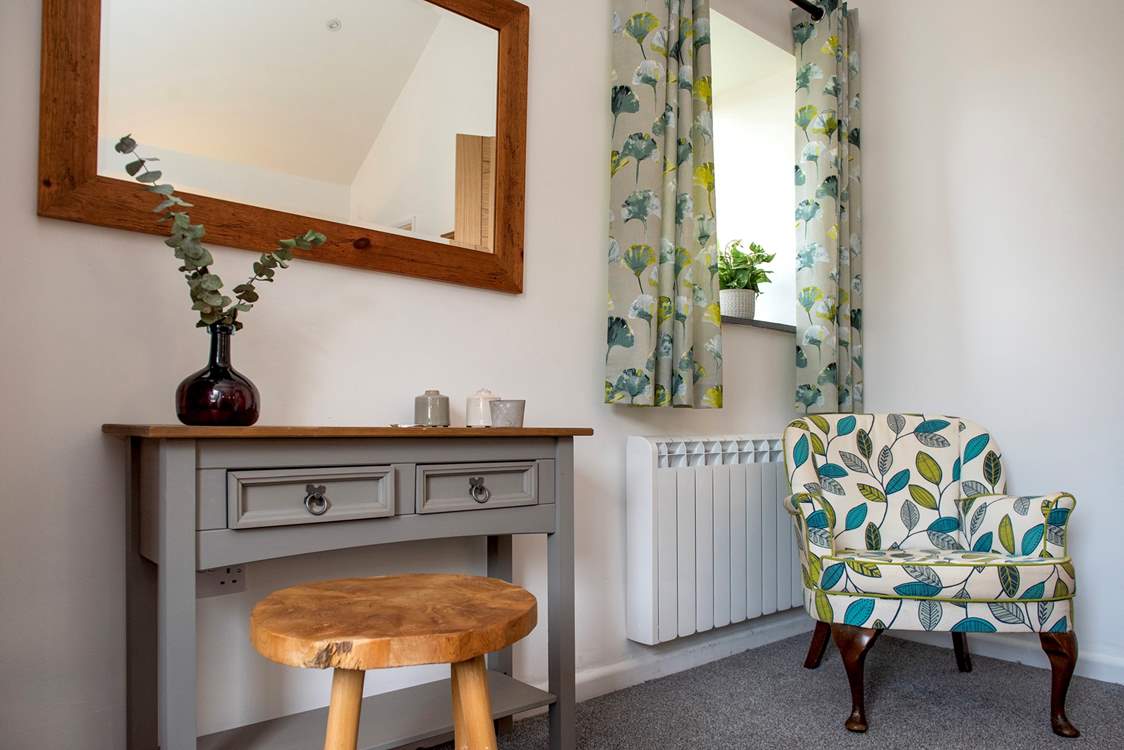 A pretty corner in the bedroom.