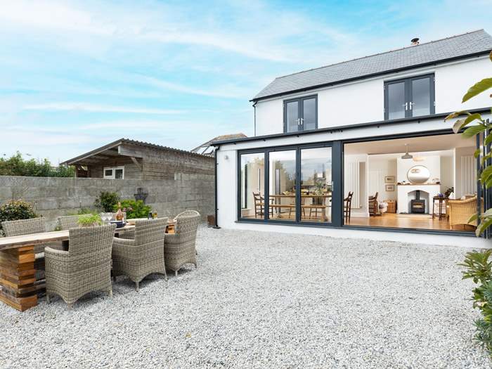 Little Croft, Sleeps 6 in Portscatho