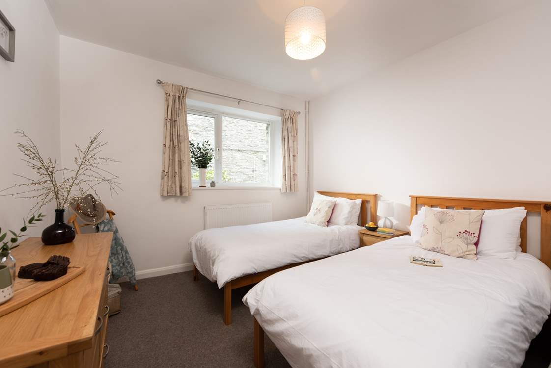 The delightful twin bedded room.