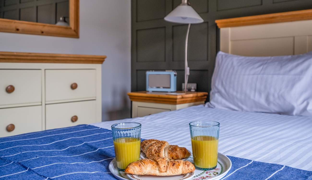 Enjoy a lazy morning and have breakfast in bed.