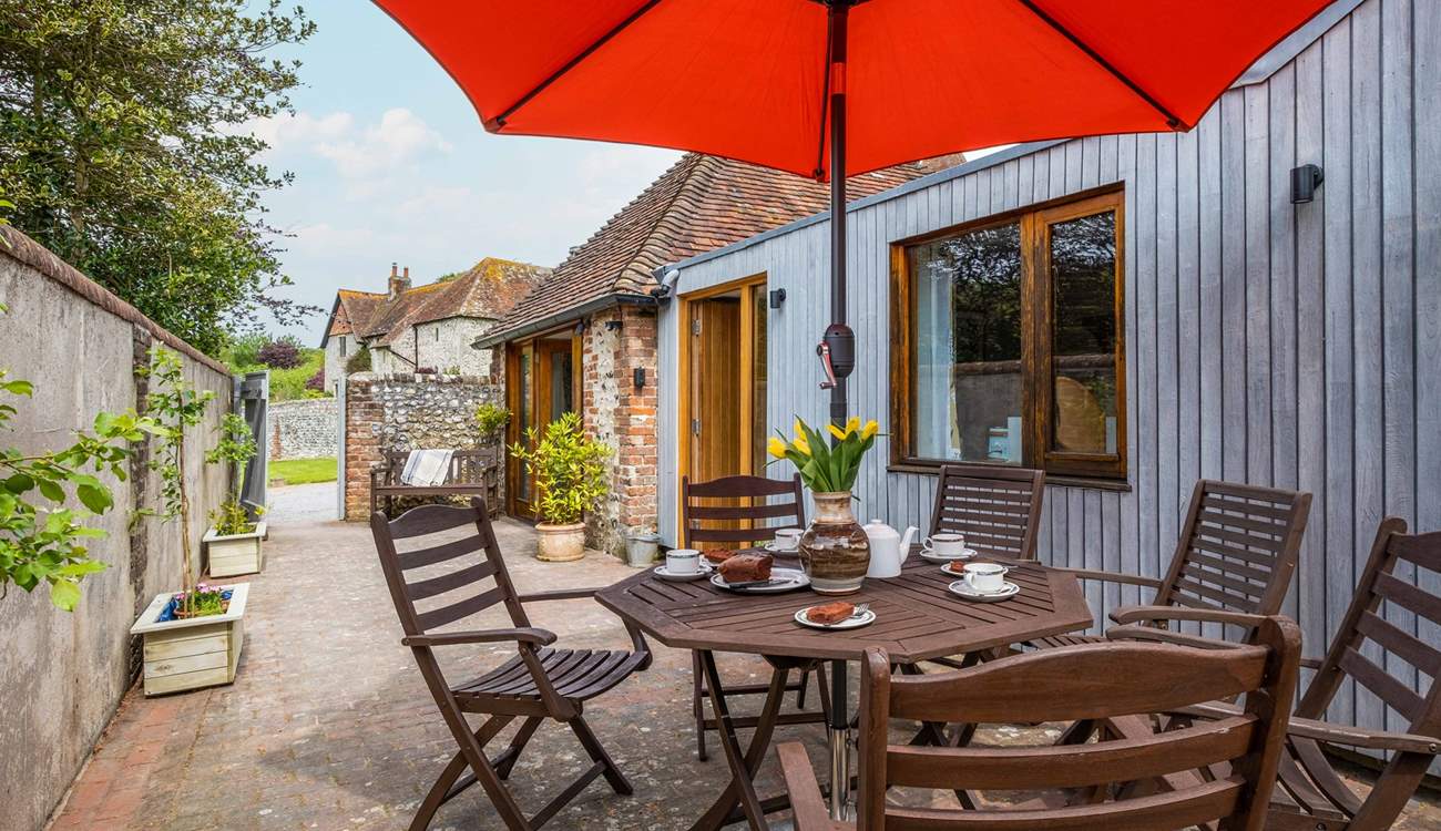 Welcome to Heringaud Barn, a peaceful retreat in the heart of the South Downs National Park.