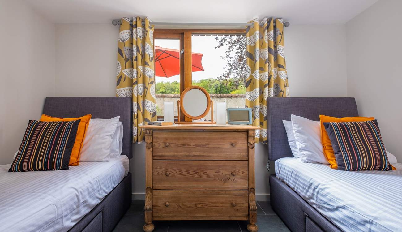 There is a delightful twin bedroom.