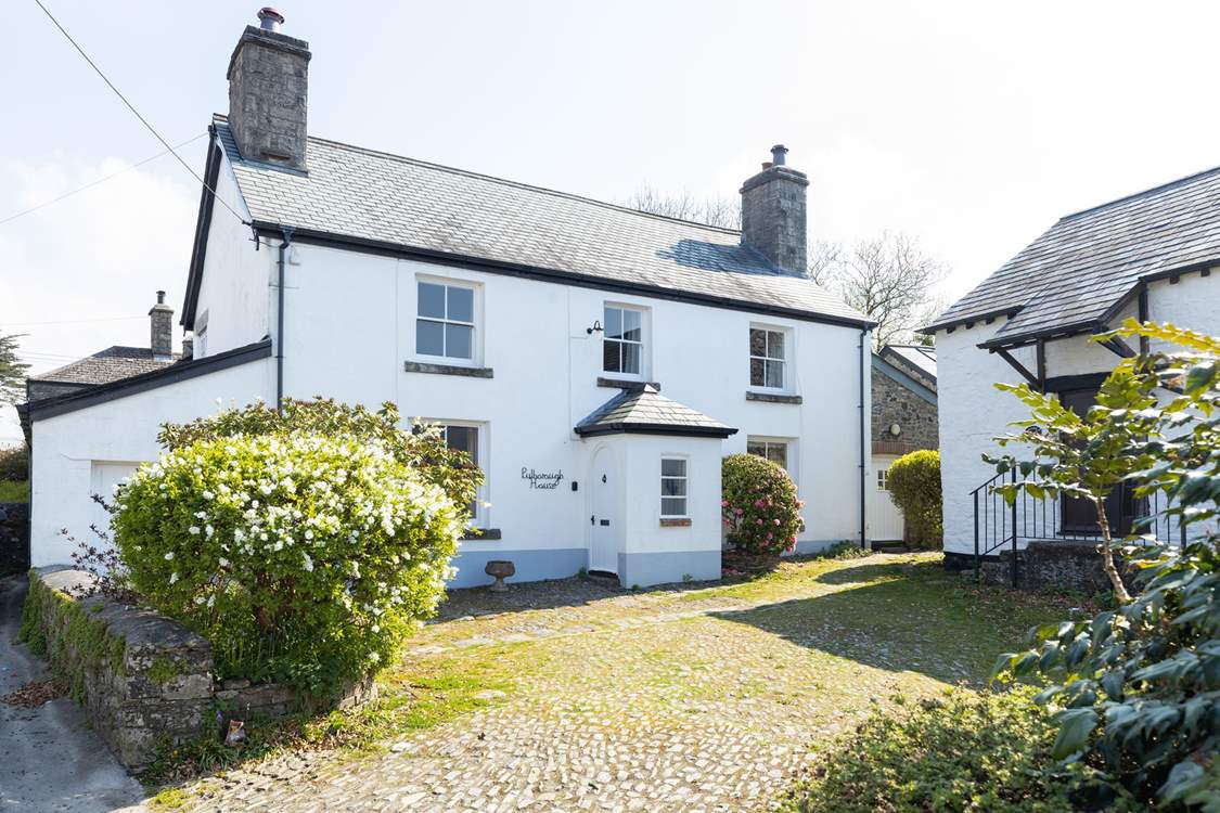Pulborough House is situated in the lovely village of Lydford, amongst a handful of similar cottages and the cobbled area is shared. 