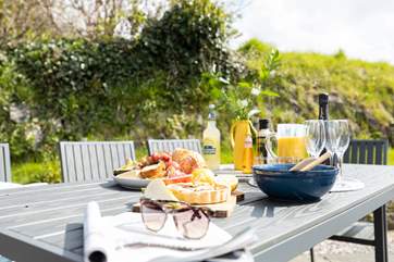 Shop locally for the freshest of Devonshire produce.