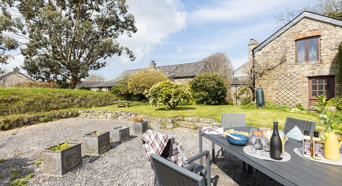 The large south-facing garden is perfect for the kids and family dogs to let off steam and is accessed via the wooden gate from the front of the house.