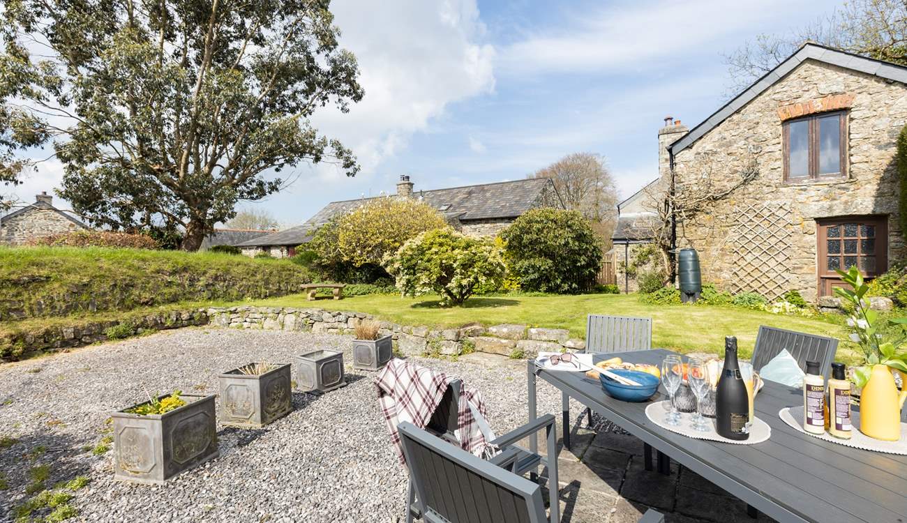 The large south-facing garden is perfect for the kids and family dogs to let off steam and is accessed via the wooden gate from the front of the house.