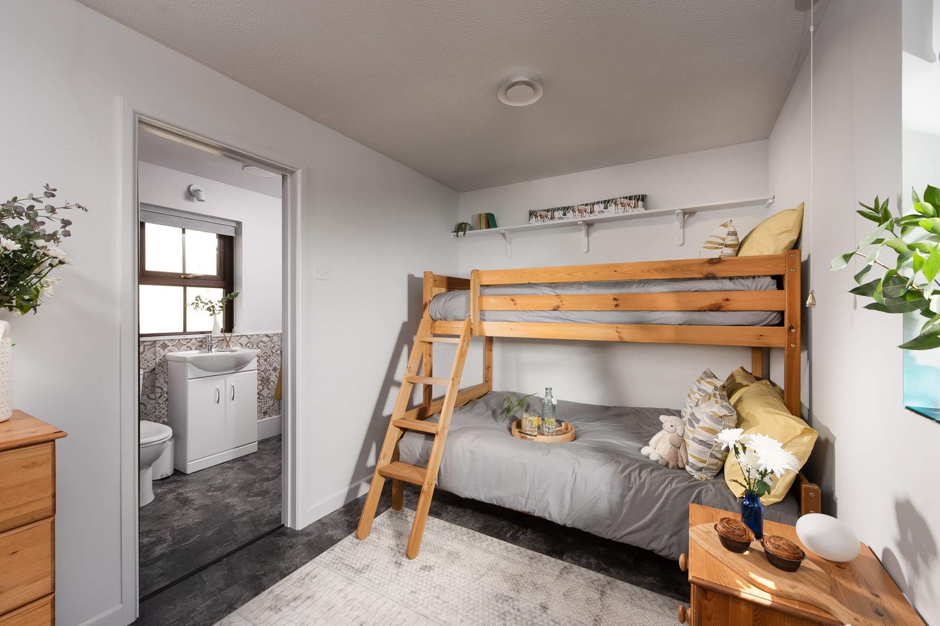 And an en suite bathroom.