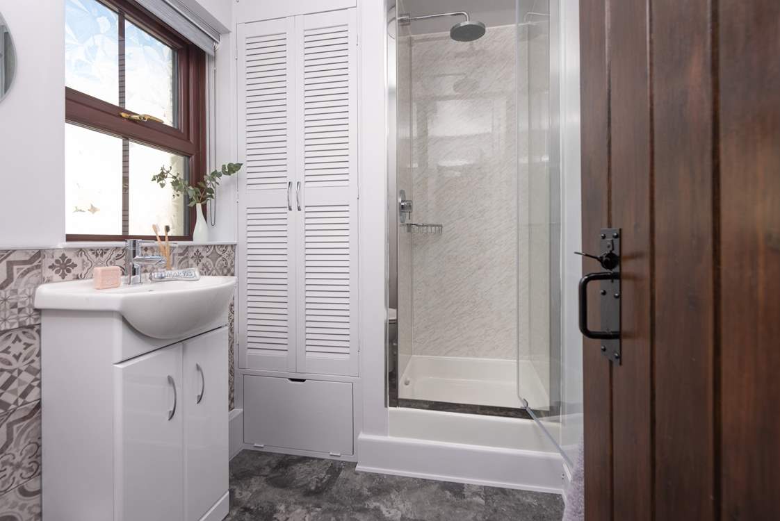 The en suite.