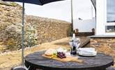 Al fresco dining in the Cornish sunshine, it's what holidays are made for! - Thumbnail Image