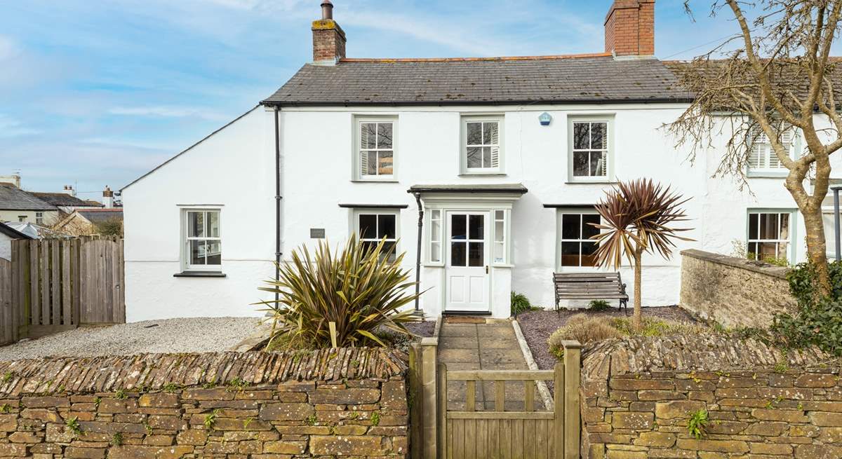 Welcome to your quintessential Cornish abode, Laburnum Cottage.