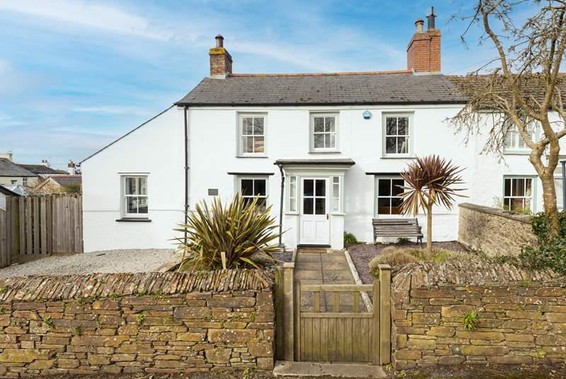 Laburnum Cottage, Holiday Cottage in Veryan | Cornwall