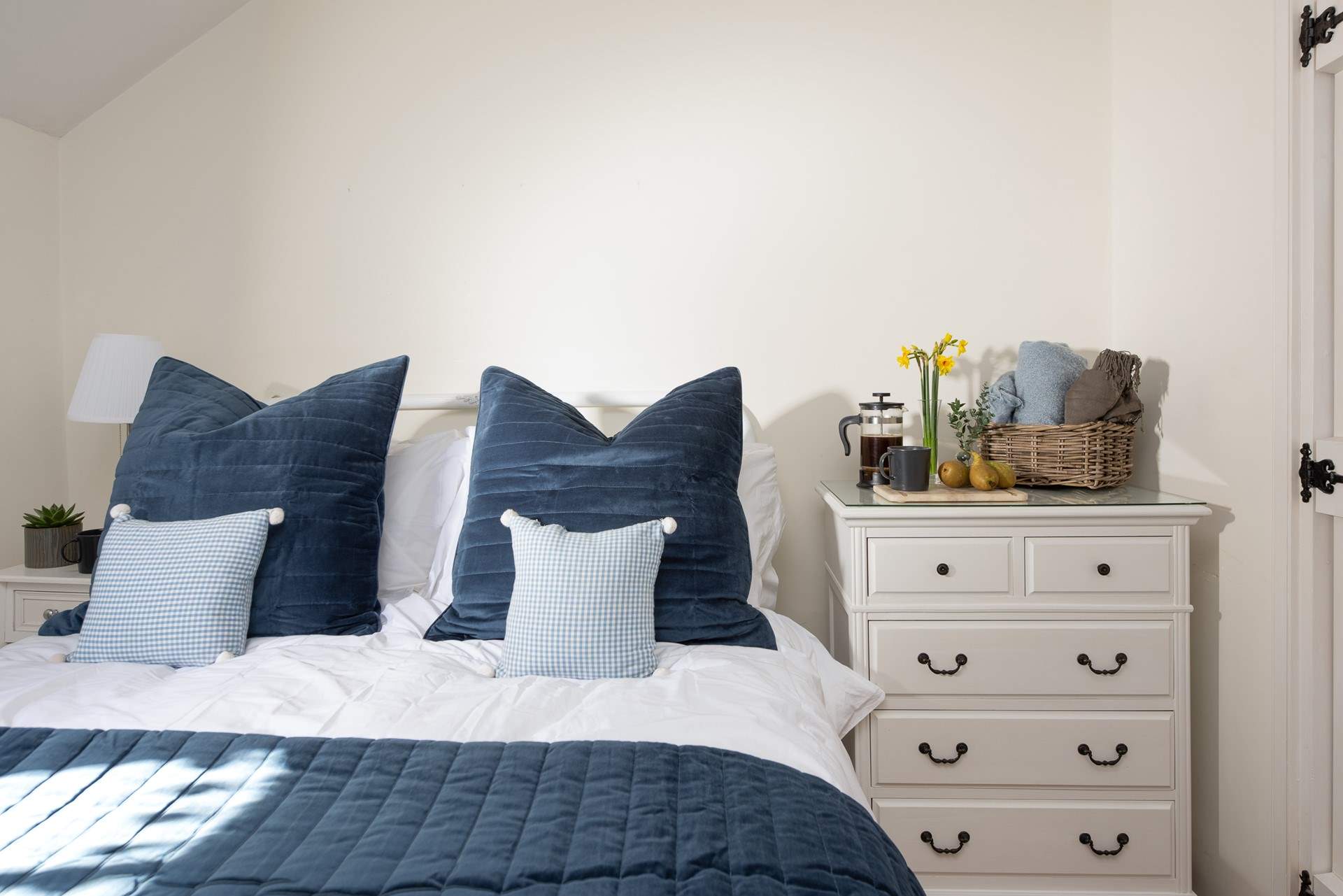 Beautifully presented throughout.