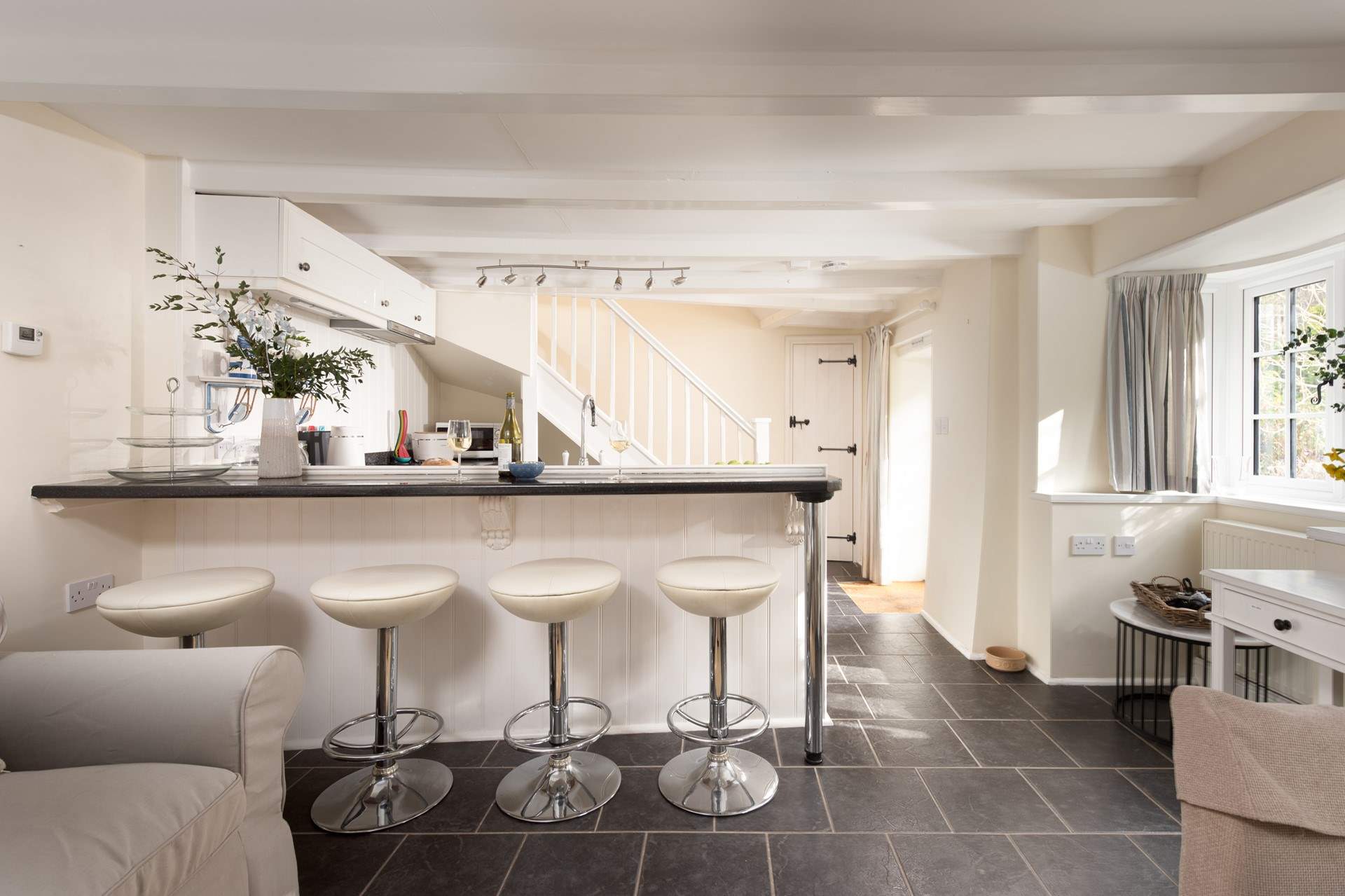 For dining in, take a pew at the breakfast bar but with a great choice of places to eat and drink in the village why not take the week off cooking and give yourself a treat.