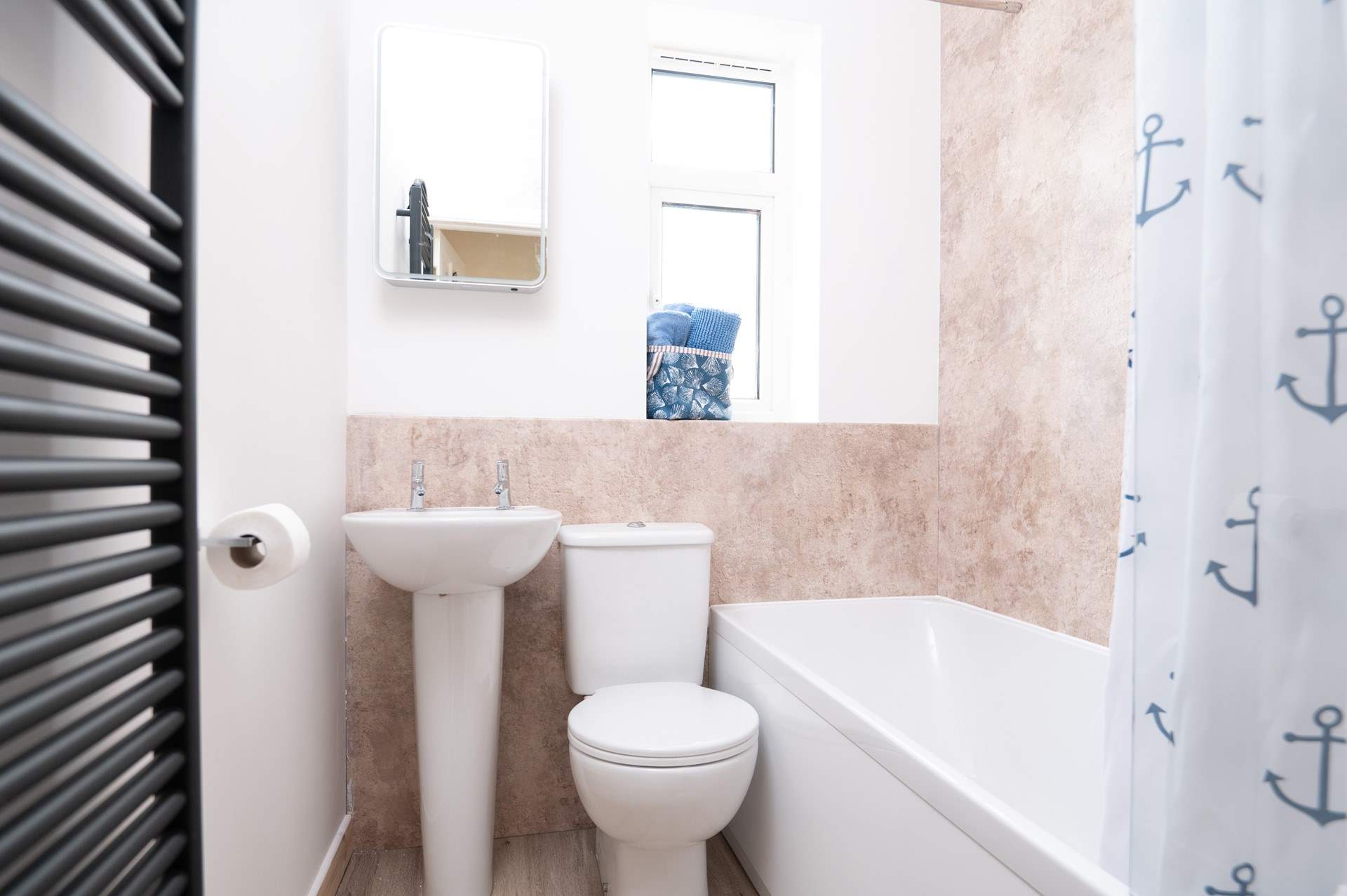 Take a hot bath after a beach day. Bliss. 