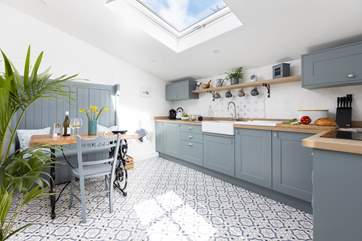 The beautifully crafted kitchen/diner has everything you will need.