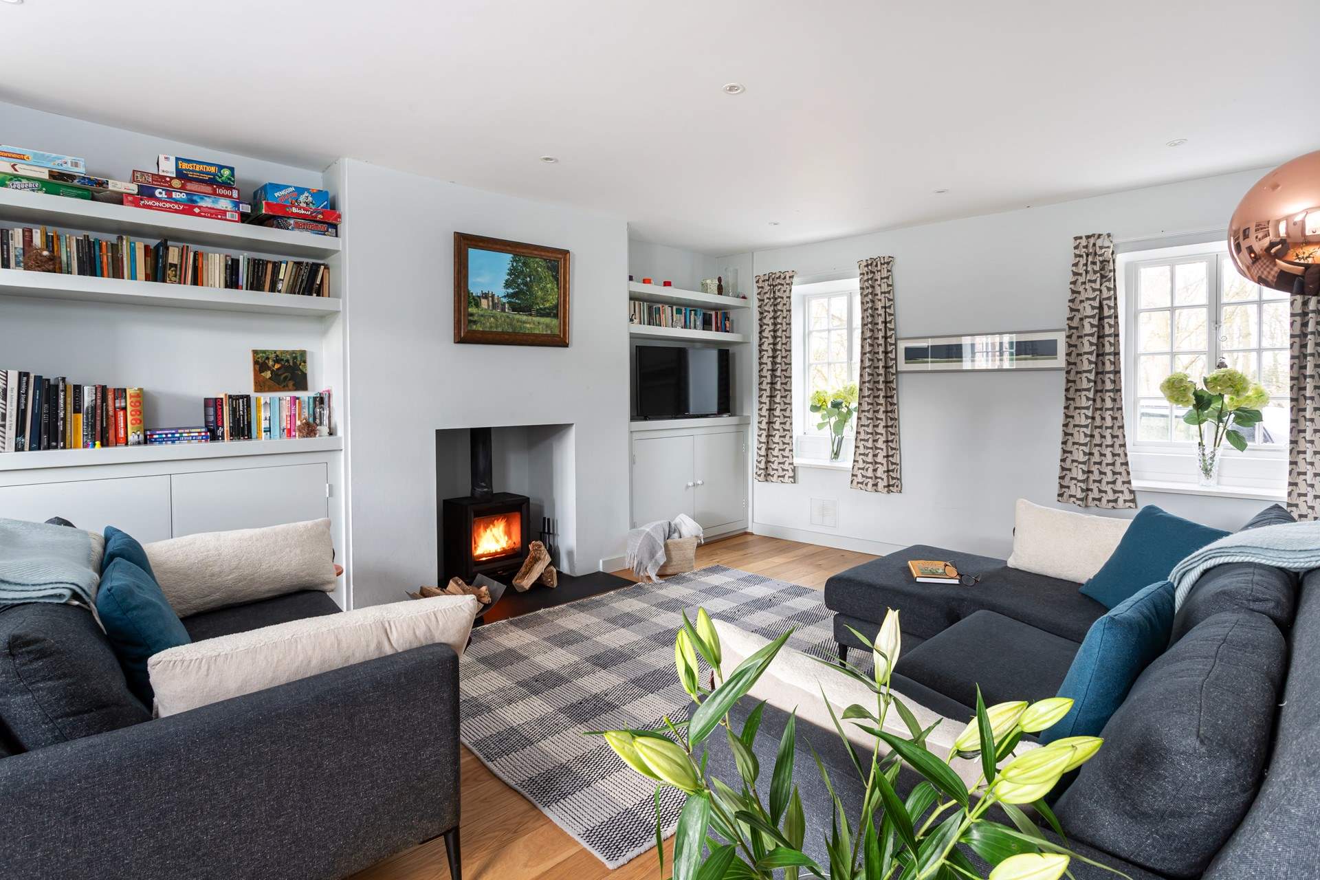 Light the fire, put your feet up and share some quality time together. 