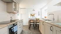 The well-equipped kitchen.
